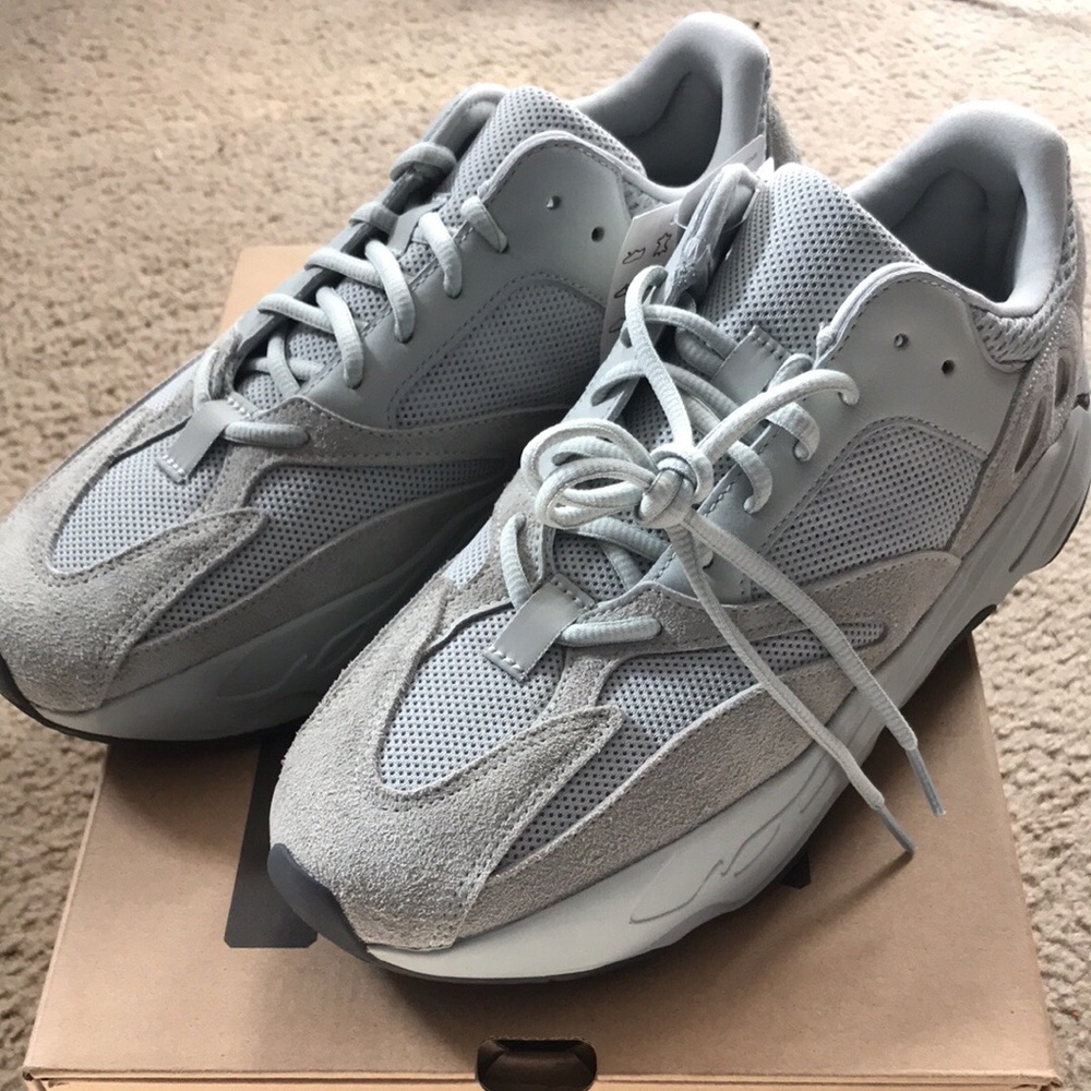 Adidas Yeezy Boost 700 “Salt”